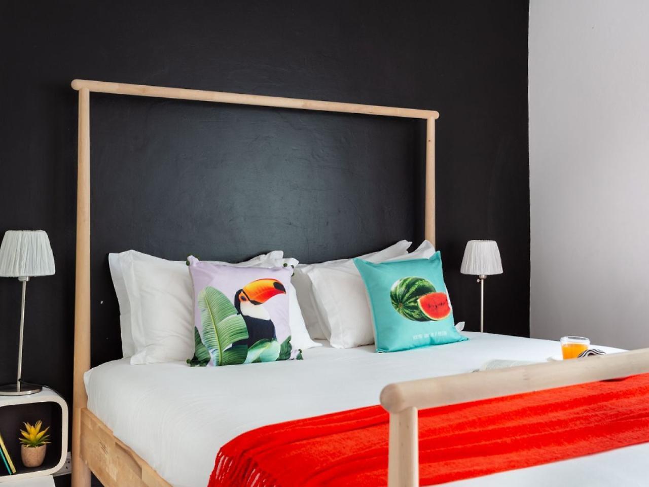 Joivy Bold And Colourful 1-bed Flat At The Heart Of Chiado, Nearby Carmo Convent Lisboa