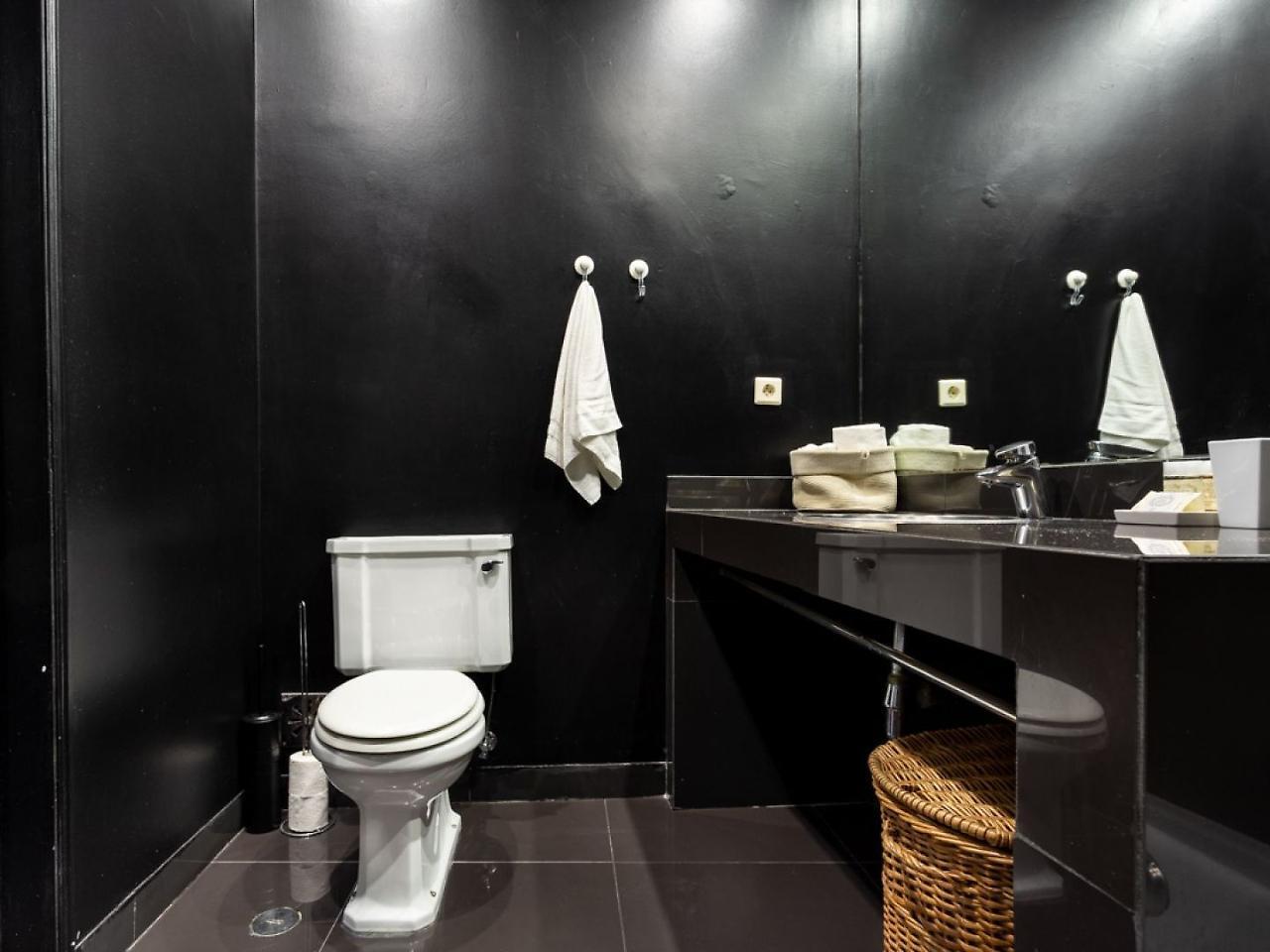 Joivy Bold And Colourful 1-bed Flat At The Heart Of Chiado, Nearby Carmo Convent Apartamento Lisboa